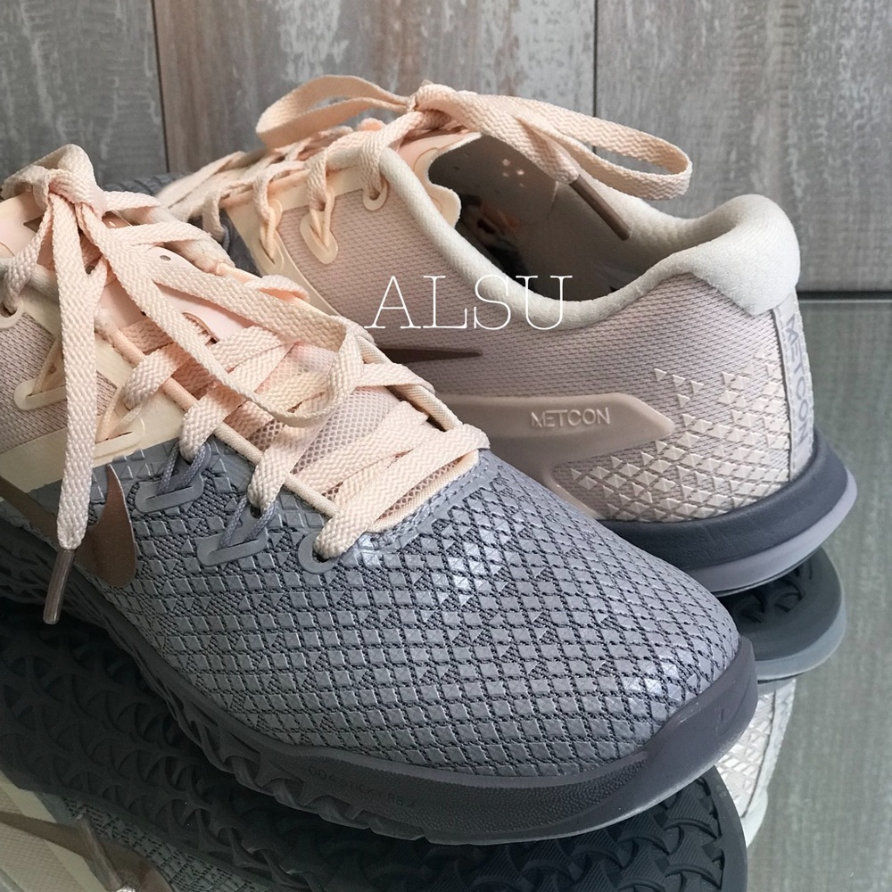 Nike Metcon 4 XD Mtlc Peach 🍑 Atmosphere Grey W - Picture 5 of 8